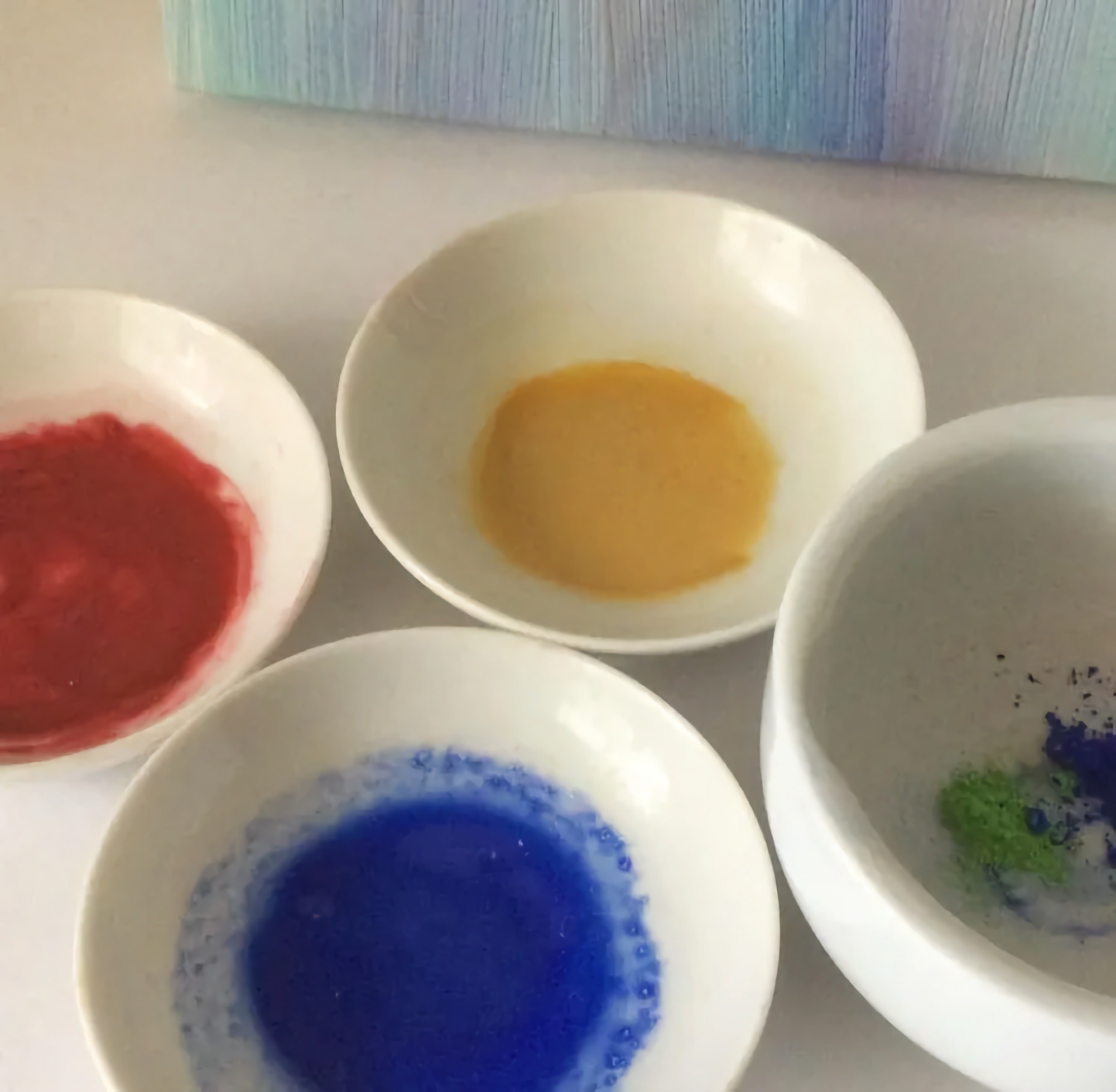 Dye and pigments